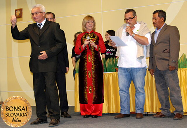 BONSAI & SUISEKI AWARD - Photogalery - Bonsai Slovakia 2012 - International Bonsai, Suiseki and Tea Exhibition, Nitra, Slovakia